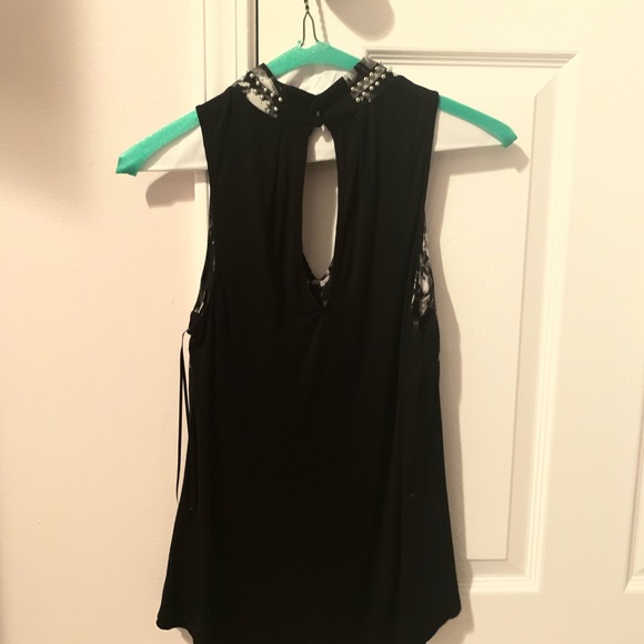Guess top. Only wore once! Size XXS - Picture 2 of 4